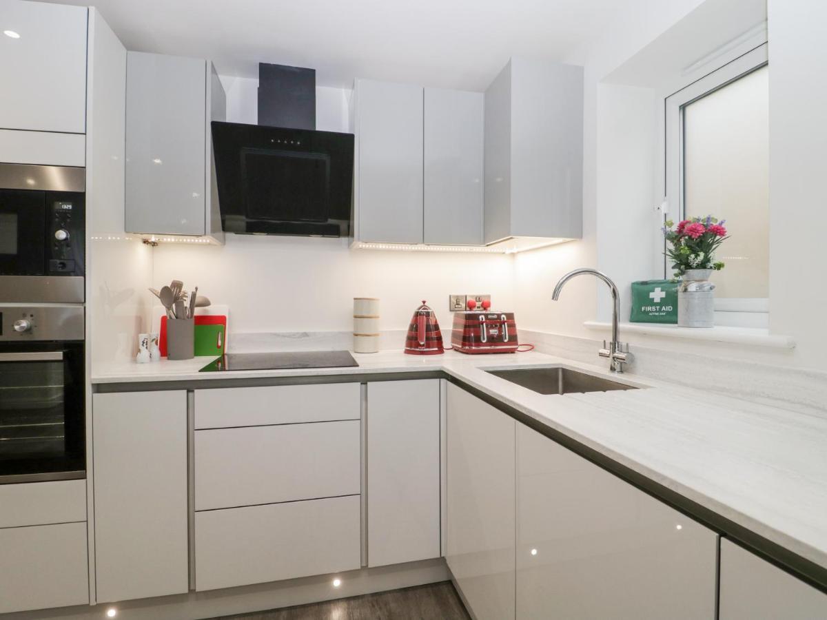 Apartament Flat 2, 38 Preston Road Weymouth Zewnętrze zdjęcie
