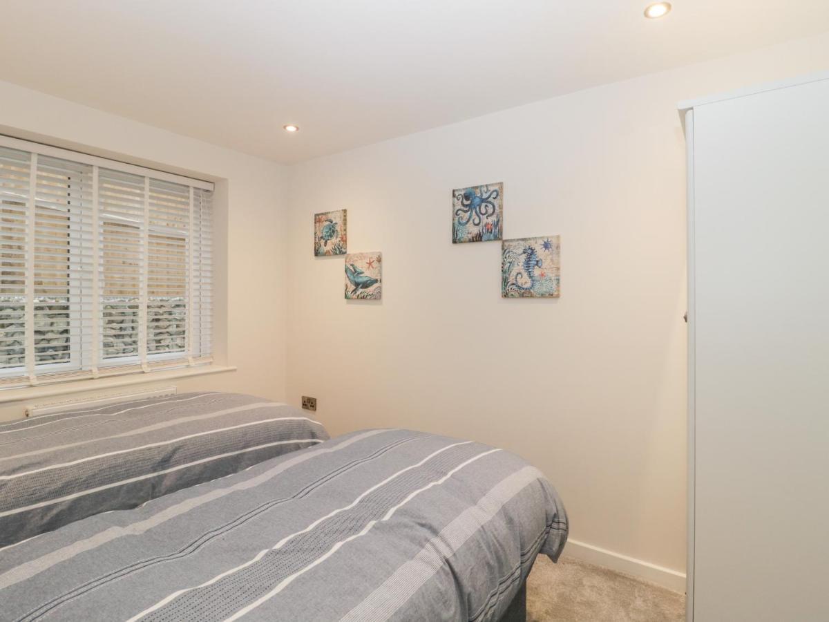 Apartament Flat 2, 38 Preston Road Weymouth Zewnętrze zdjęcie